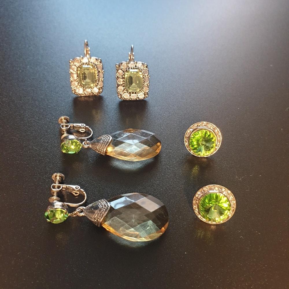 Vintage earrings set